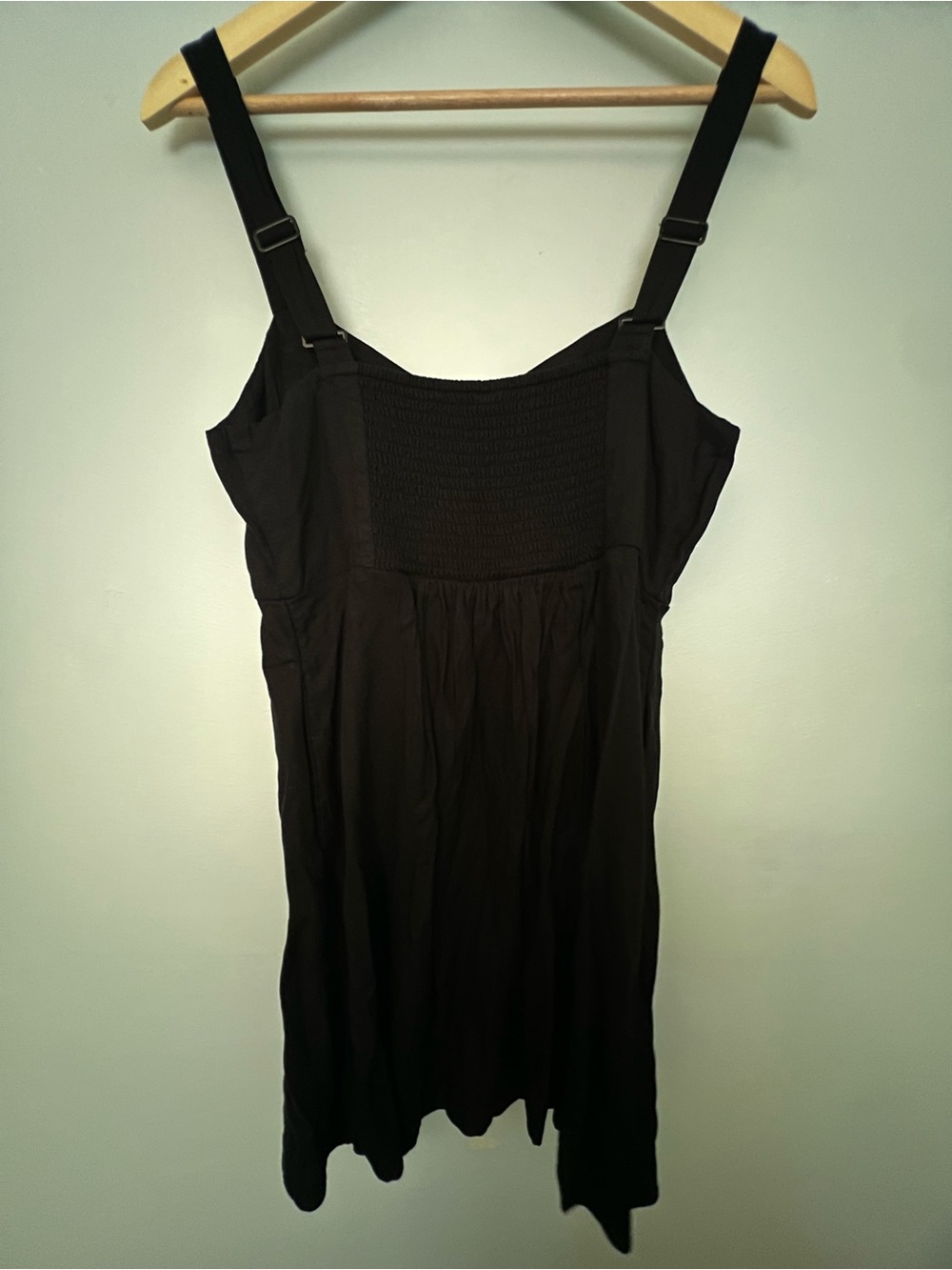 Old Navy Black Smocked Babydoll Mini Dress Adjustable Straps Size Medium